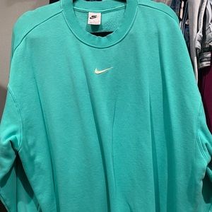 Women’s Nike teal sweatshirt, oversized. XL